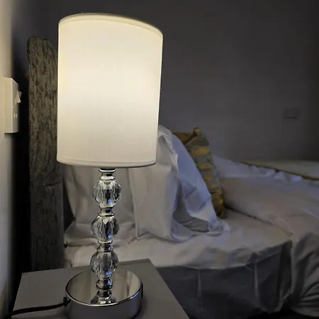 Semesterbostad Luxurious 5 Bedroom House In Ls6 *